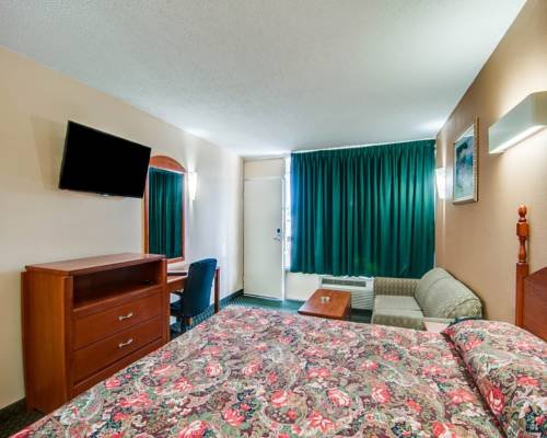 Фото Econo Lodge Civic Center