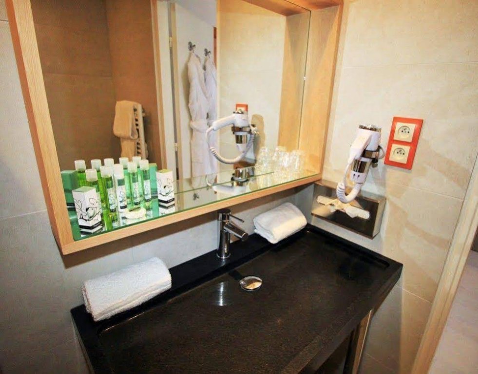 Фото Crystal Hotel & Spa