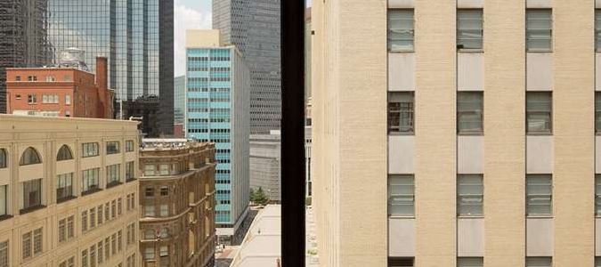 Фото Hampton Inn & Suites Dallas Downtown