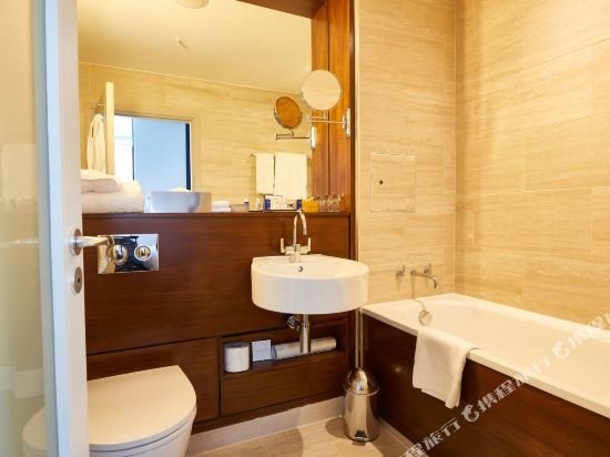 Фото Apex City of London Hotel