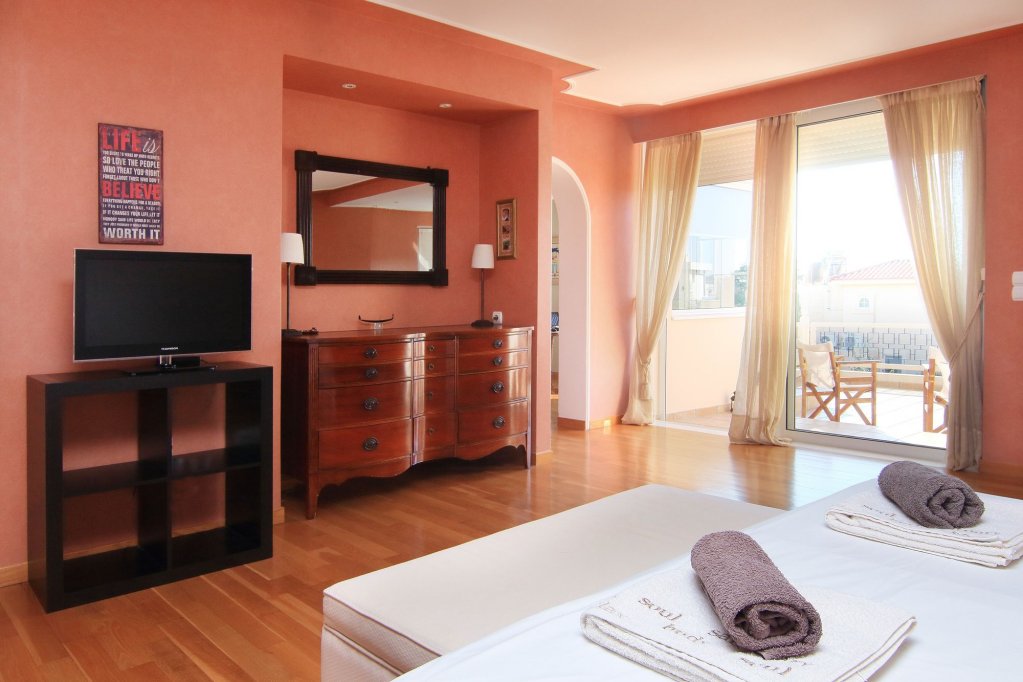 Фото Oasis Pool House