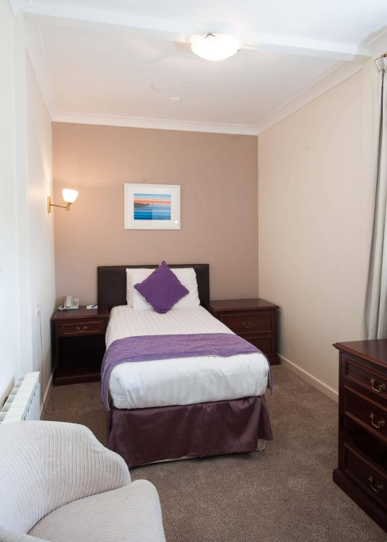 Фото The Hampshire Hotel