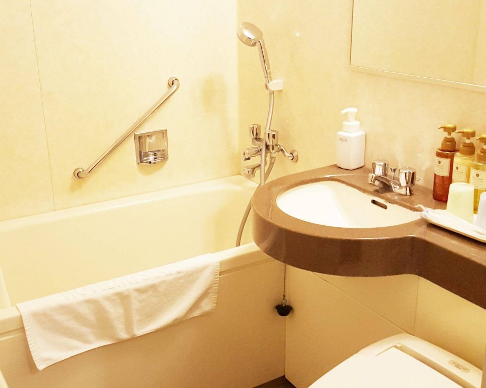 Фото Hotel MyStays Yokohama