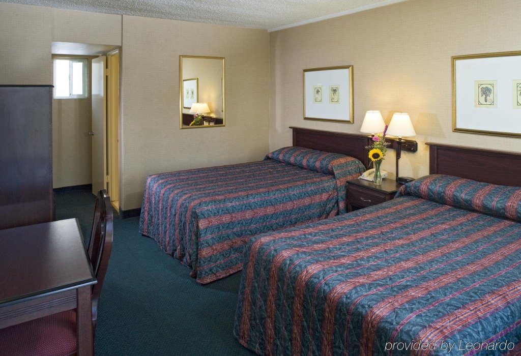 Фото Legacy Resort Hotel & SPA