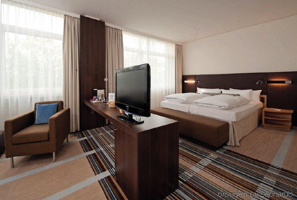 Фото Mercure Hotel Koeln Belfortstrasse