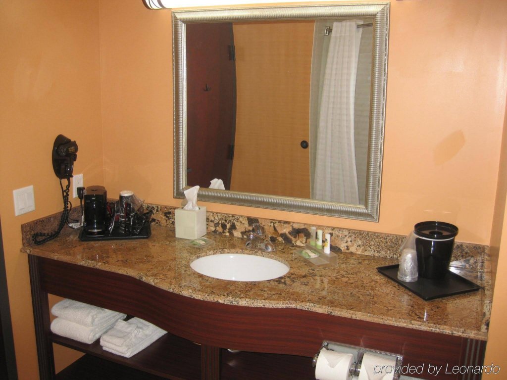 Фото Country Inn & Suites by Radisson, Dearborn, Mi