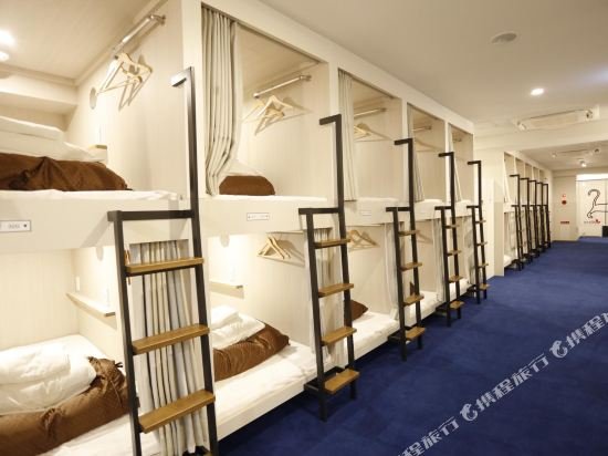 Фото WeBase Hakata Hostel