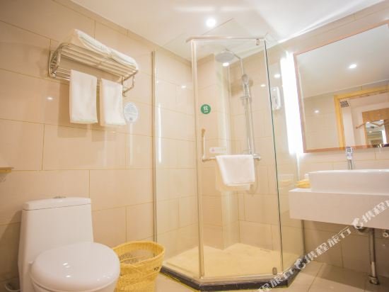 Фото GreenTree Inn Nanchang Honggutan New Area Cuiyuan Road Subway Station Business Hotel