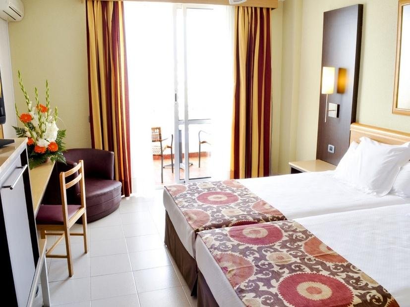 Фото Catalonia Oro Negro