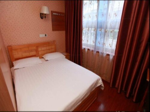 Гостиница Chengdu Dcent Hostel в Чэнду