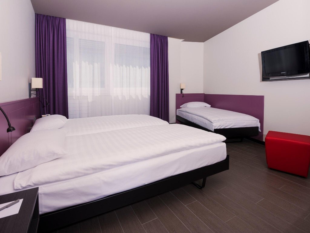 Фото Hotel Les Nations