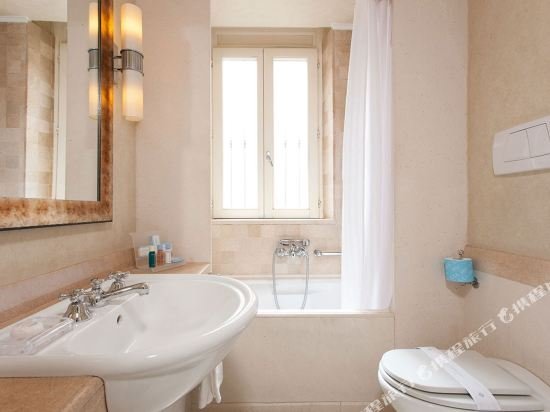 Фото Hotel Stendhal and Luxury Suites 