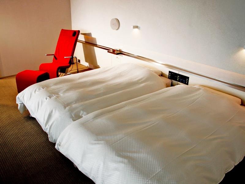 Фото Century Royal Hotel