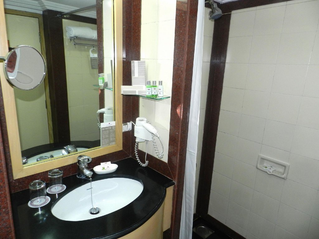 Фото Fariyas Hotel