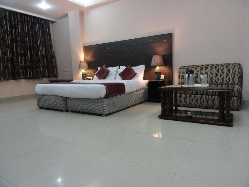 Фото Hotel Kyron