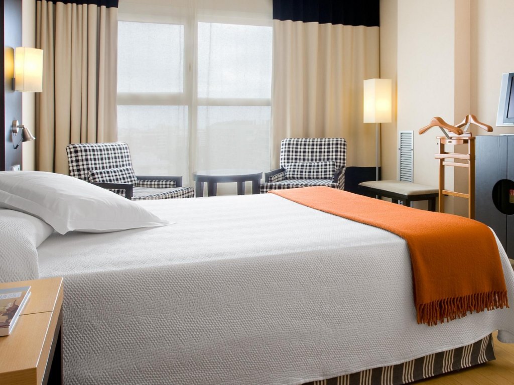 Фото Nh Valencia Center