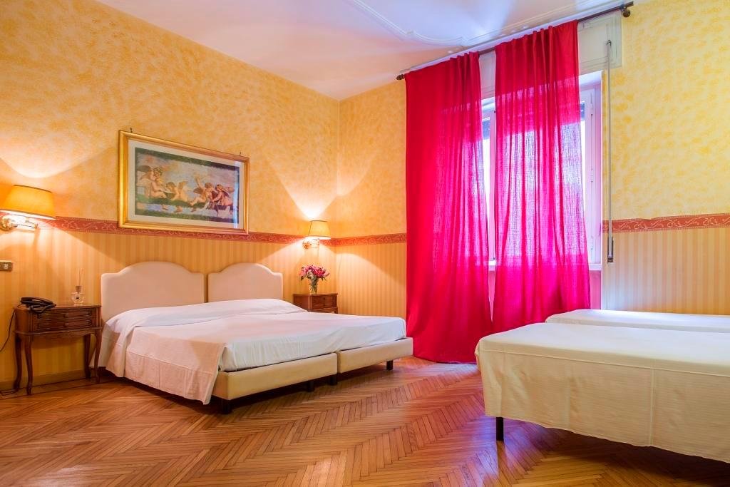 Фото Hotel Trinità dei Monti