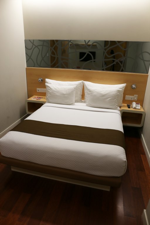 Фото Citihub Hotel @Pecindilan, Surabaya