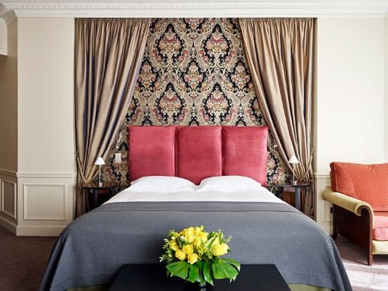 Фото La Trémoille Hotel