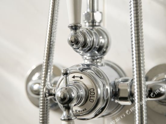 Фото Relais & Chateaux Chaptel Hangzhou Hotel