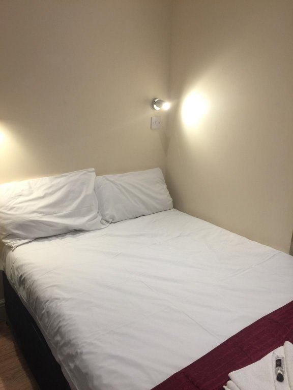 Фото Hellenic Hotel London by Saba