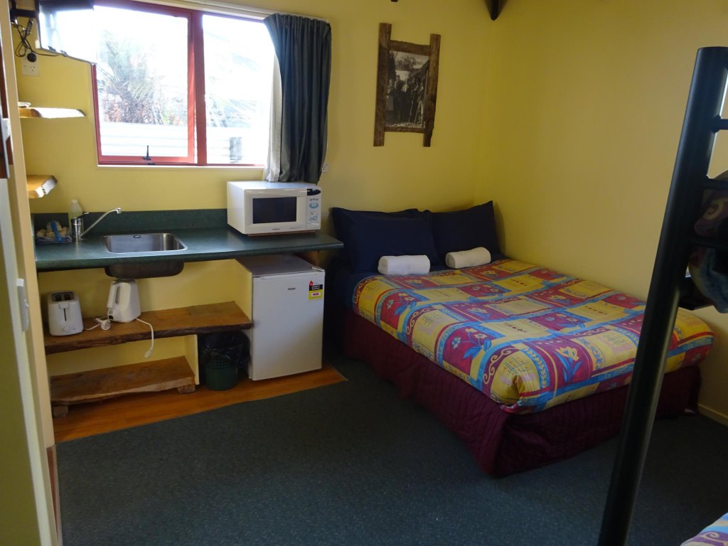 Фото Glow Worm Accommodation