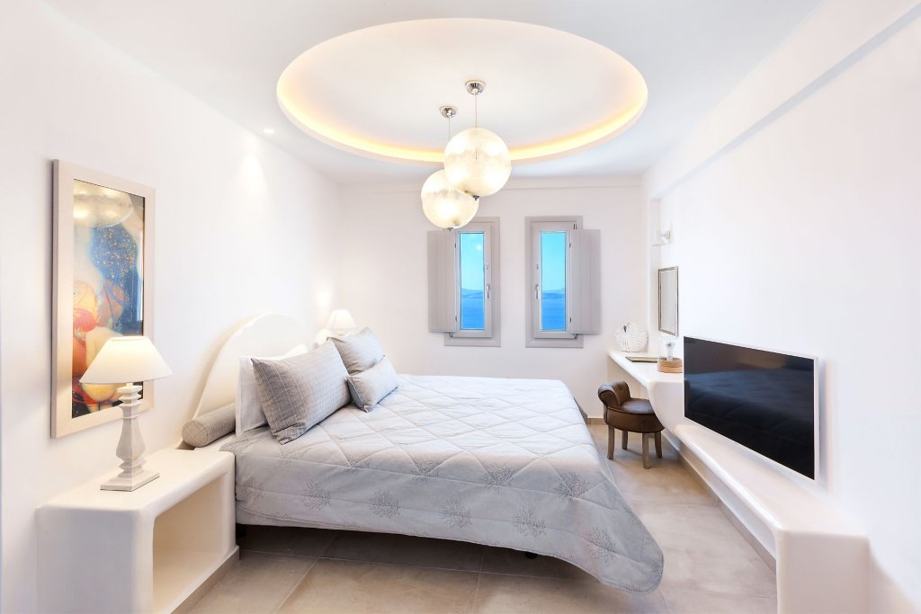 Фото Отель Santorini Secret Suites & Spa