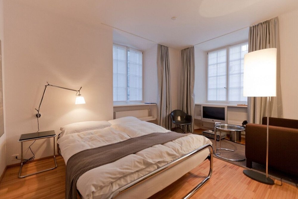 Фото Baseltor Hotel & Restaurant