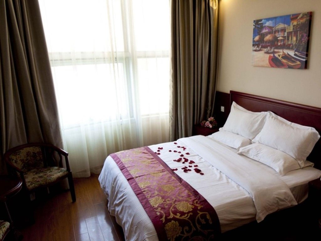 Фото GreenTree Inn Shanghai Hongqiao Hub Convention Center Jinghua Road Shell Hotel