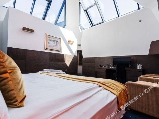 Фото Europe Hotel