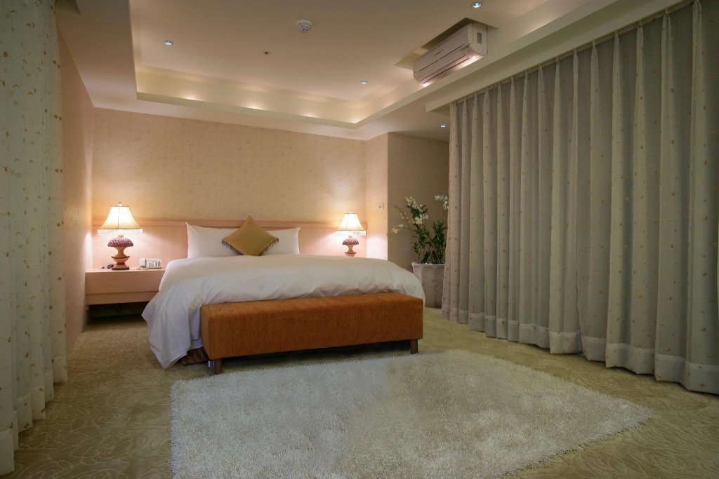 Фото In One City Inn