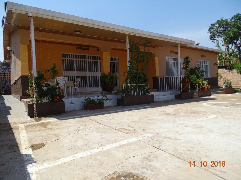 Hotel Remera Modern Guesthouse, Kigali, photo