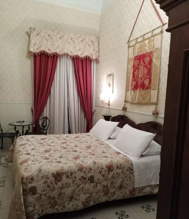 Фото Carafa di Maddaloni B&b di Charme