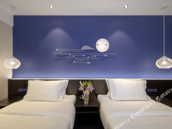 Фото Atour Hotel (Changshu Wanda Plaza Changjiang Road)