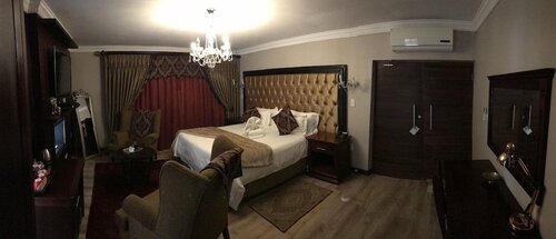 Гостиница Eagle Rock Executive Guest House в Кемптон-Парке