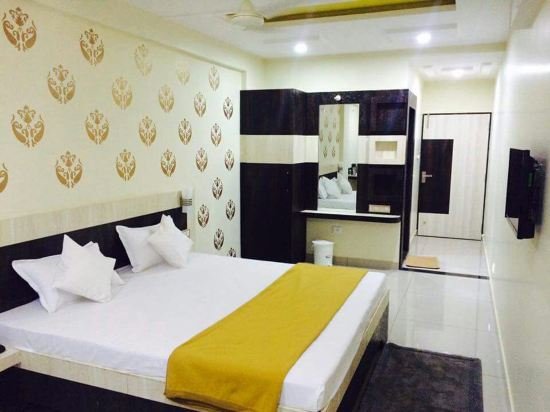Фото Hotel Tulsi Residency