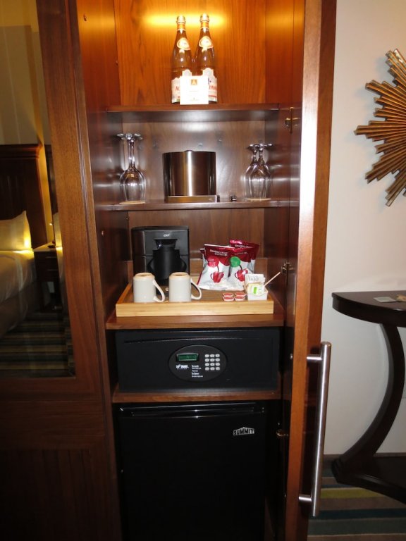 Фото The Alfond Inn