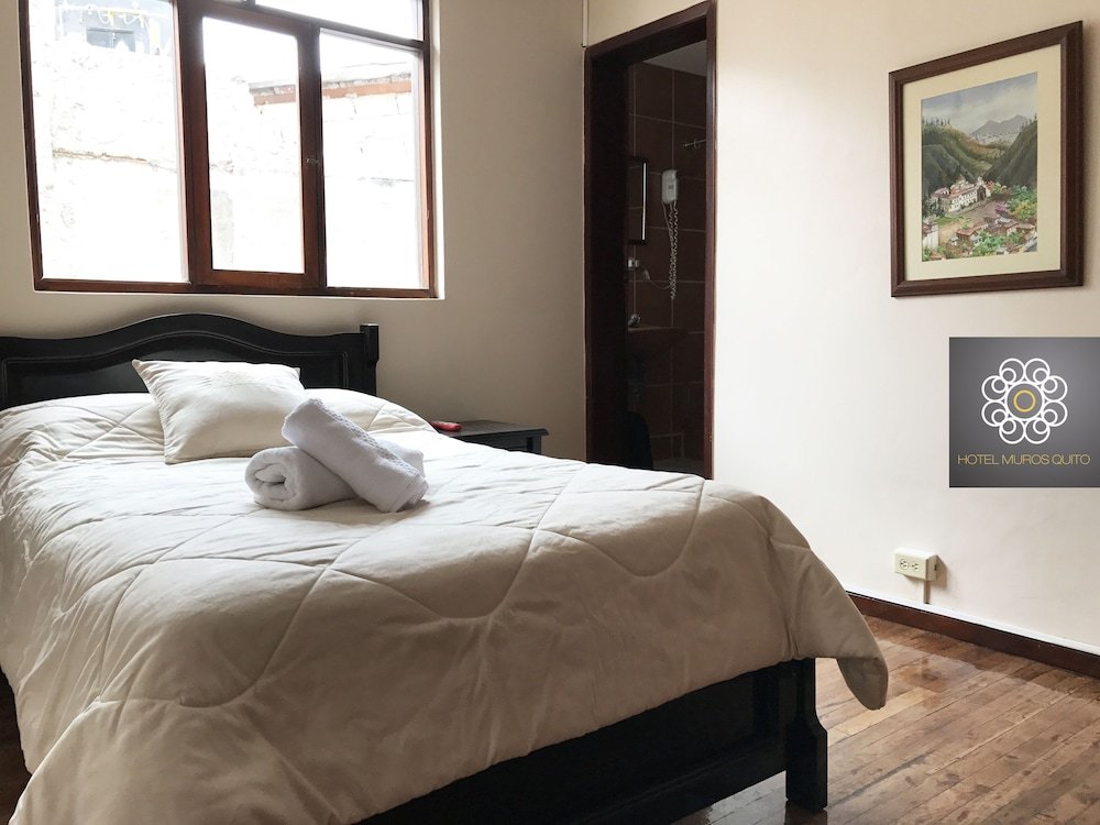 Фото Hotel Muros Quito