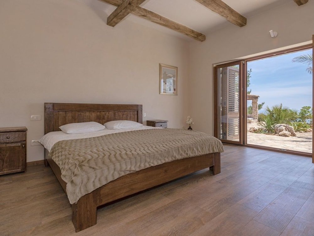 Фото Luxury Villa Sea Seeker with Pool