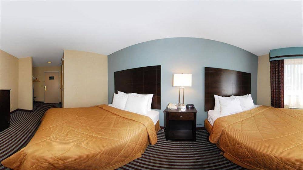 Фото Baymont by Wyndham Latham Albany Airport