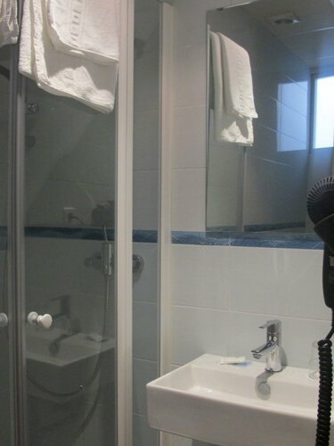 Гостиница Hotel Europa в Жироне