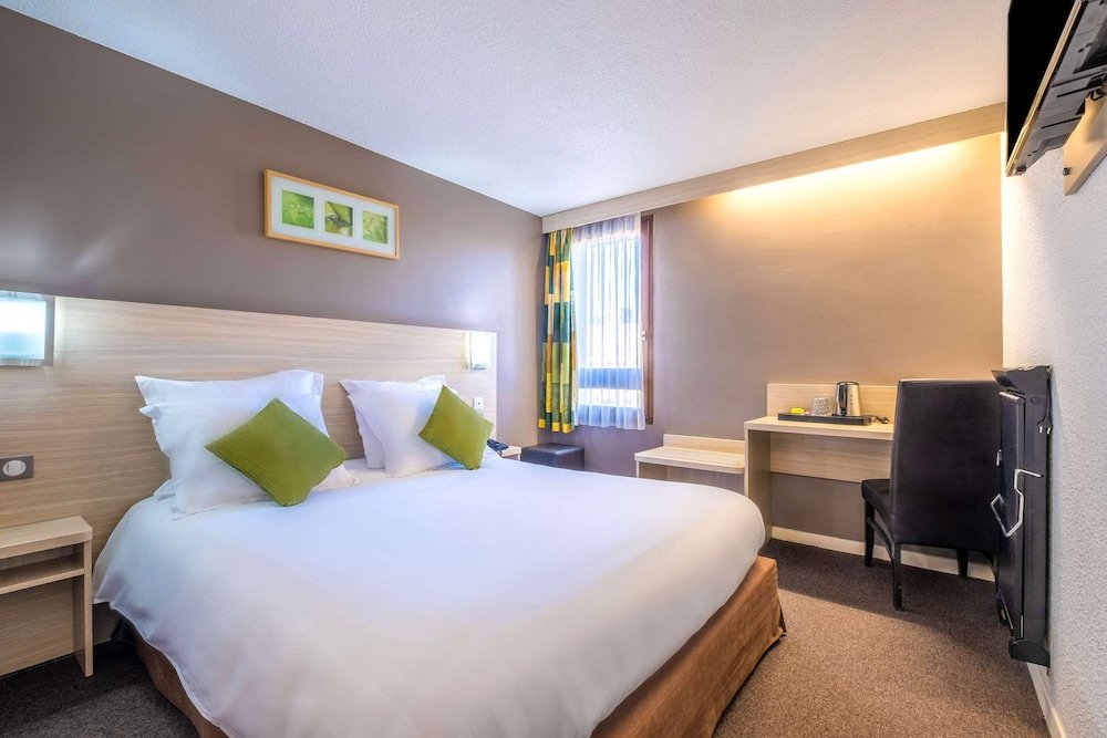 Фото B&b Hotel Marne-la-Vallée Chelles