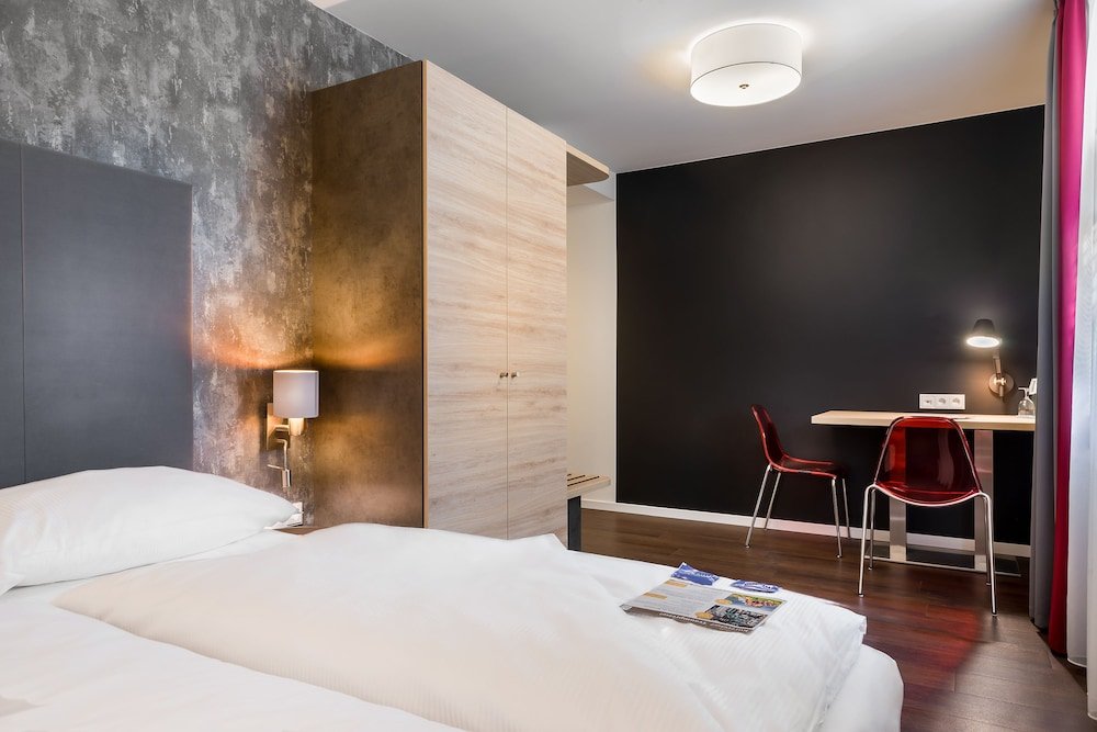 Фото Signature East Hotel Apartment