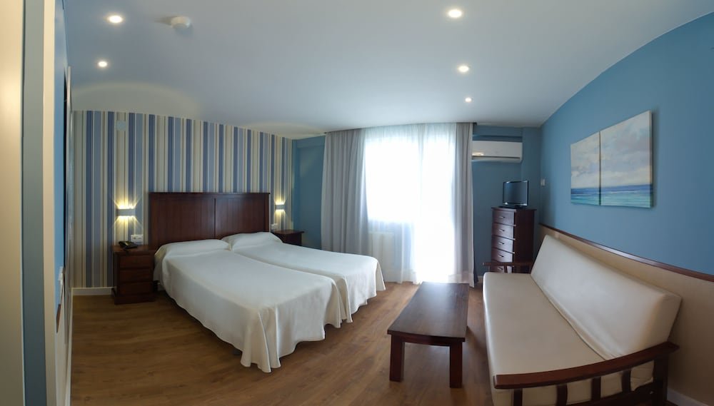 Фото Hotel La Barracuda