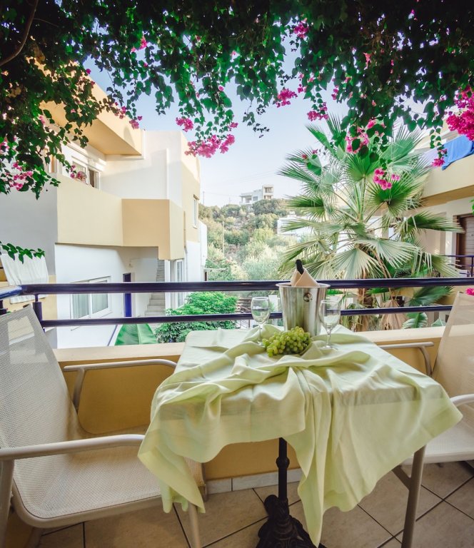 Фото Faedra Beach Hotel