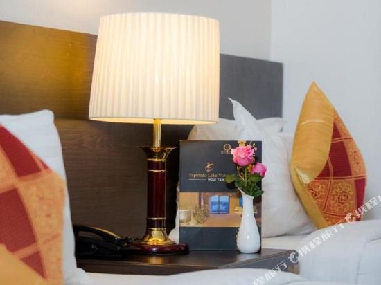 Фото Esperado Lake View Hotel