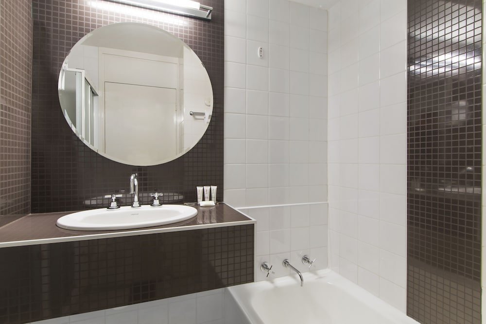 Фото Metro Hotel Perth