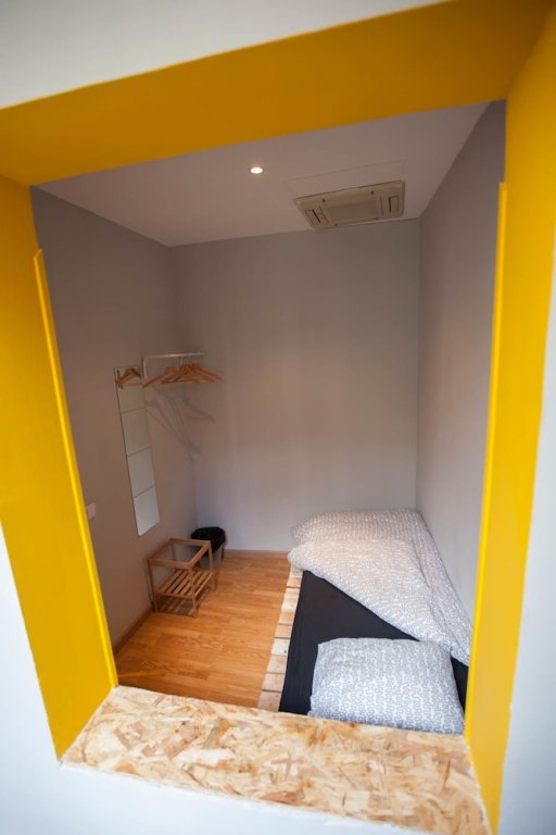 Фото Onefam Sungate Hostel Madrid