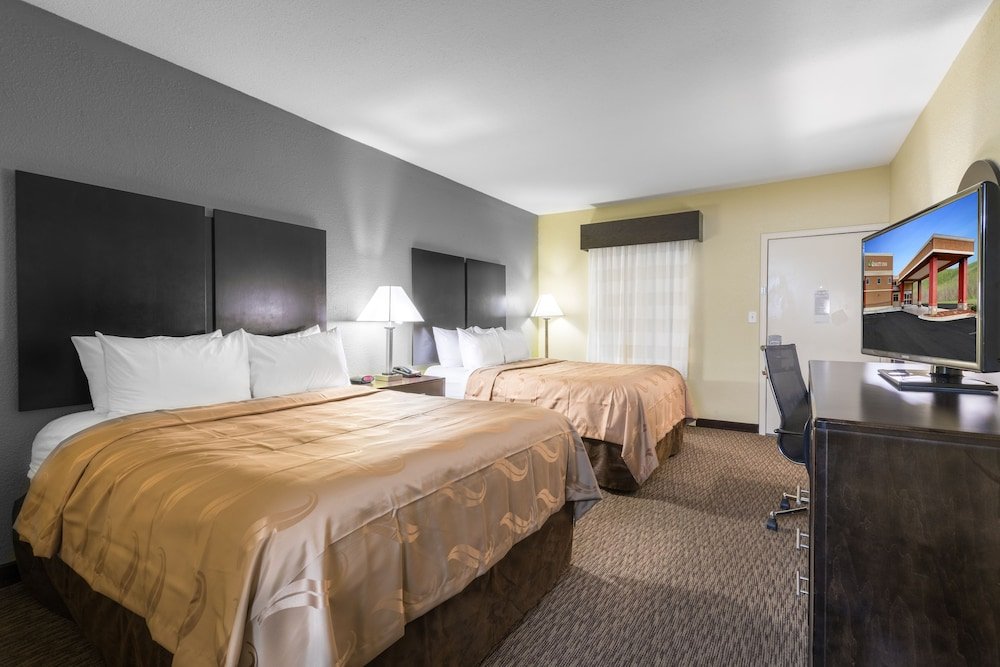 Фото Quality Inn Asheville Downtown Tunnel Road