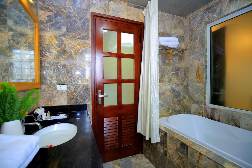 Фото The Art - Xuan Hoa Hotel & Apartments